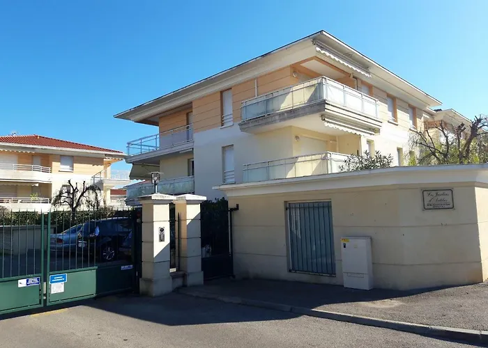 Apartment Les Jardins D'antibes Antibes